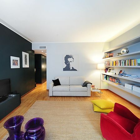 Urban District Apartments - Milan Isola Exclusive 1Br Екстериор снимка